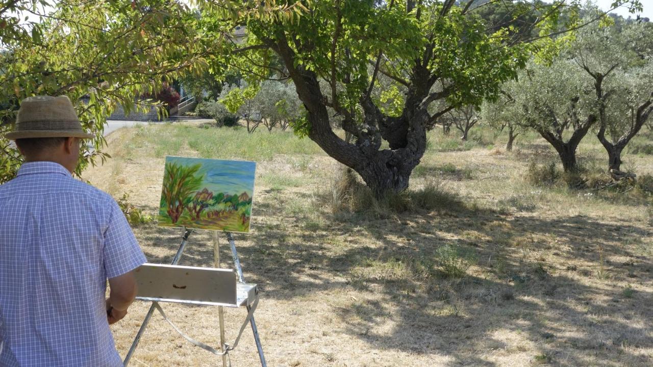 Les Lavandins-Gite Frederic Saint-Rémy-de-Provence エクステリア 写真